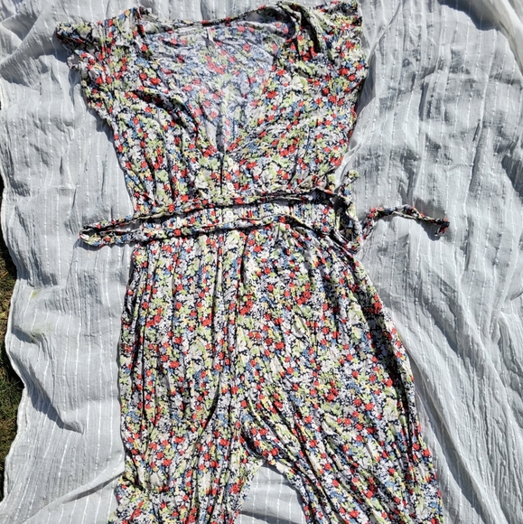 Free People Floral Jumpsuit - Picture 1 of 4
